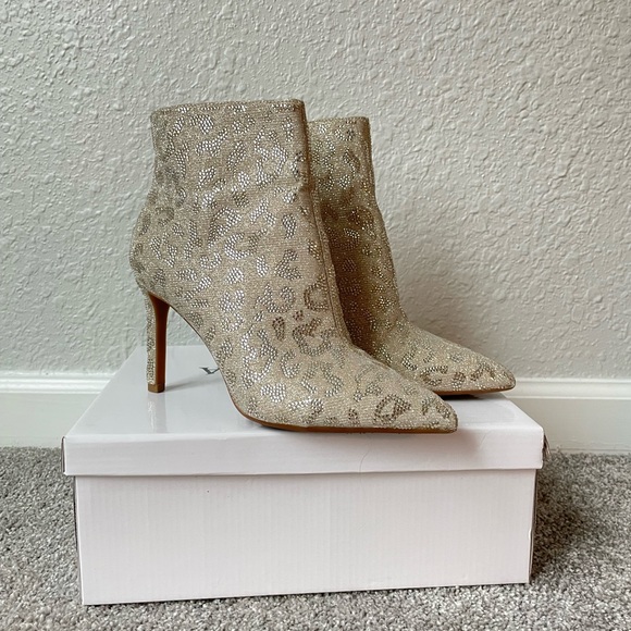 Gianni Bini Shoes - Gianni Bini Leopard Print Heeled Boots | Cream